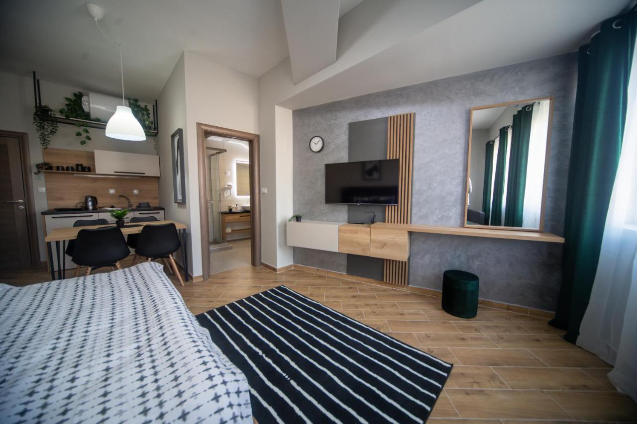 Manoir Apartments City Center Novi Sad Eksteriør billede
