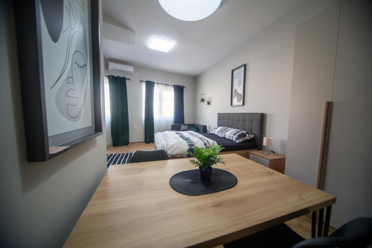 Manoir Apartments City Center Novi Sad Eksteriør billede